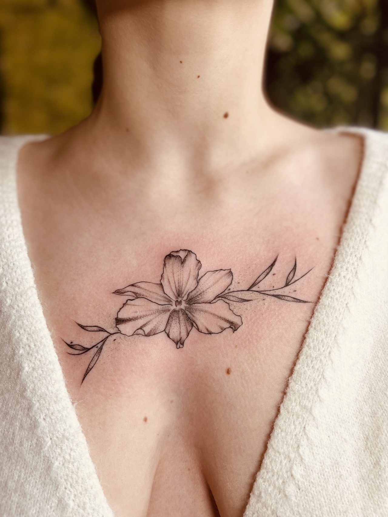 tatouage fleur tours